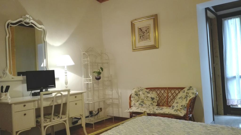 Bed And Breakfast Casale Isorella San Gemini Exteriör bild